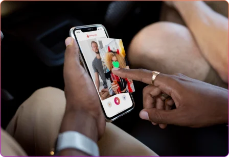 Dating and relationship apps with matchmaking, chat, and user compatibility features for social connections