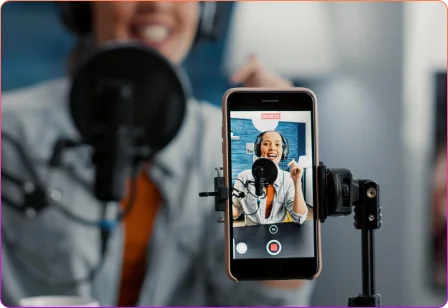Live streaming application enabling real-time broadcasting, audience interaction, and high-quality video delivery